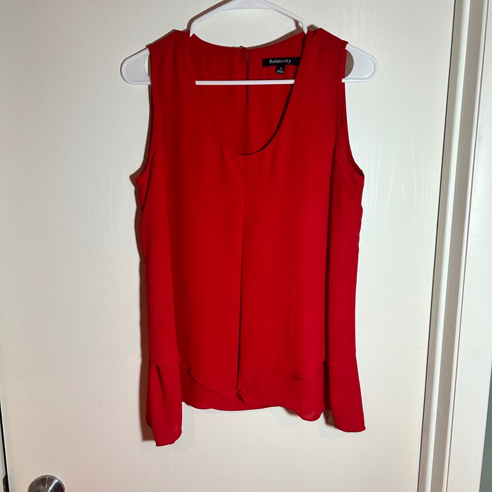 Relativity Red Sleeveless Blouse V-Neck Layered Hem Business Casual Top